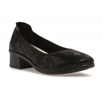 Туфли женские SPUR артикул SZ739-01VT-BL